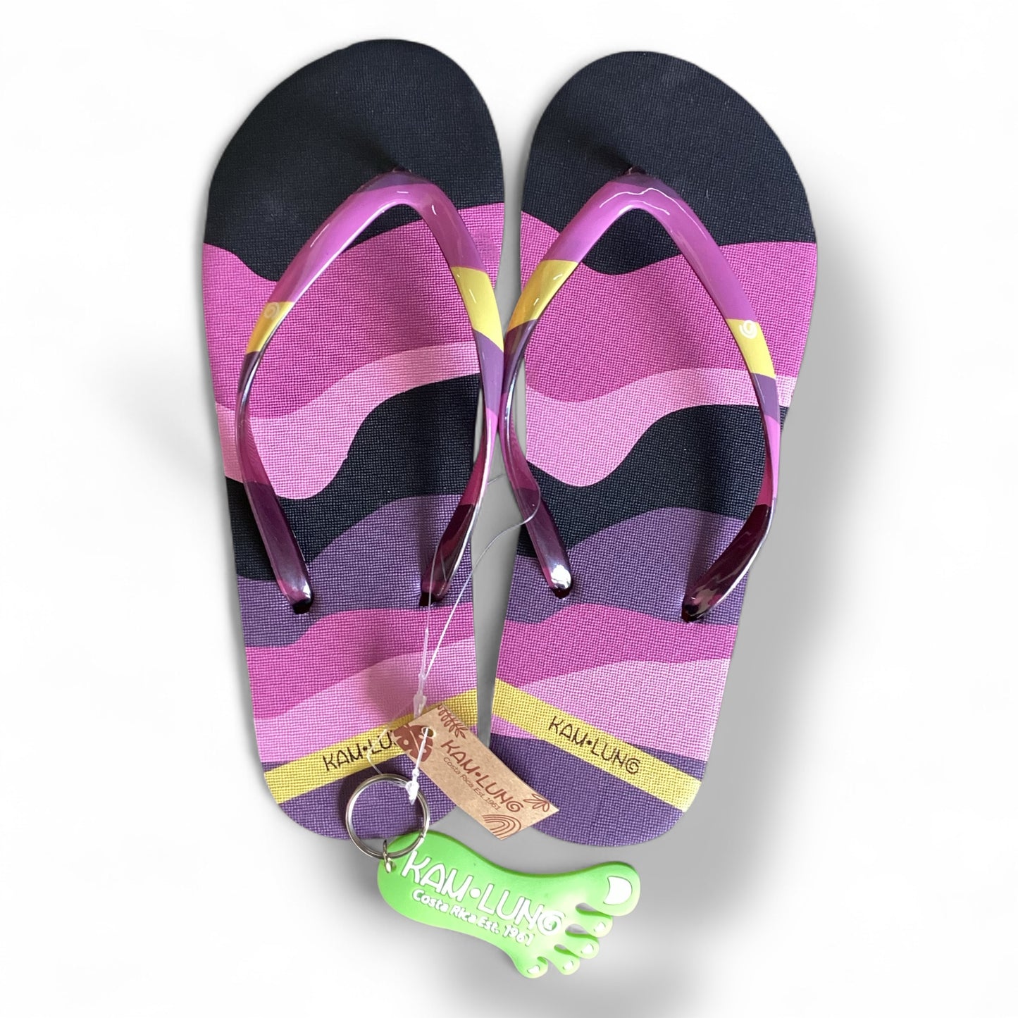WOMEN’S BEACH SANDALS