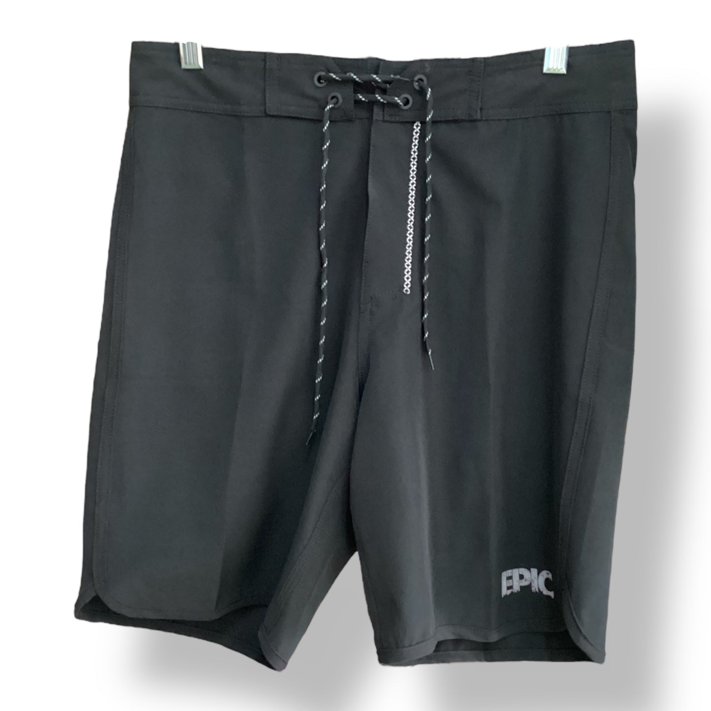 MEN’S BEACH SHORTS